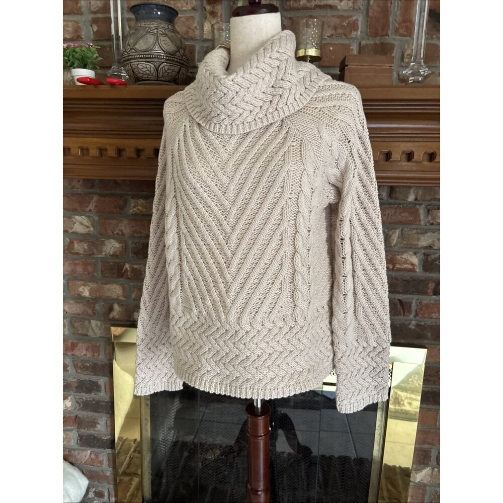 New Hem & Thread Tan Bulky Knit Sweater Size Small - Picture 2 of 6
